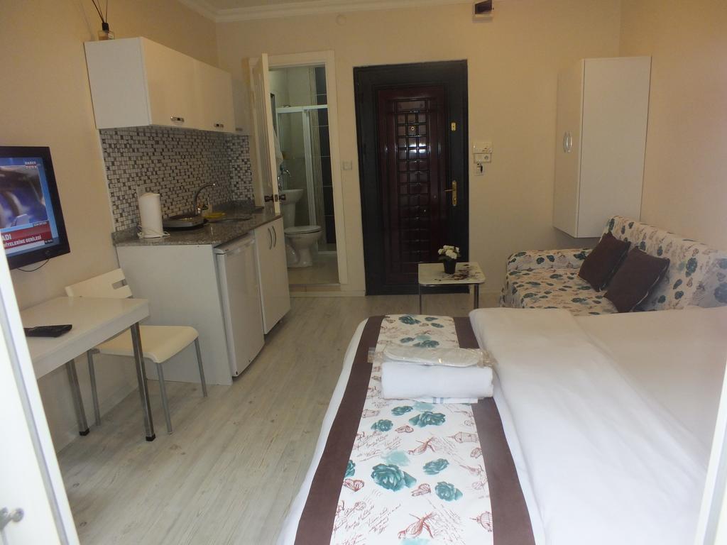 Taksim 9 Suites Apartments อิสตันบูล ภายนอก รูปภาพ