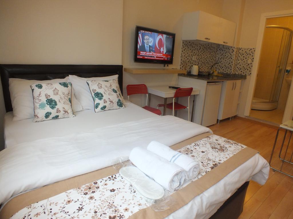 Taksim 9 Suites Apartments อิสตันบูล ภายนอก รูปภาพ