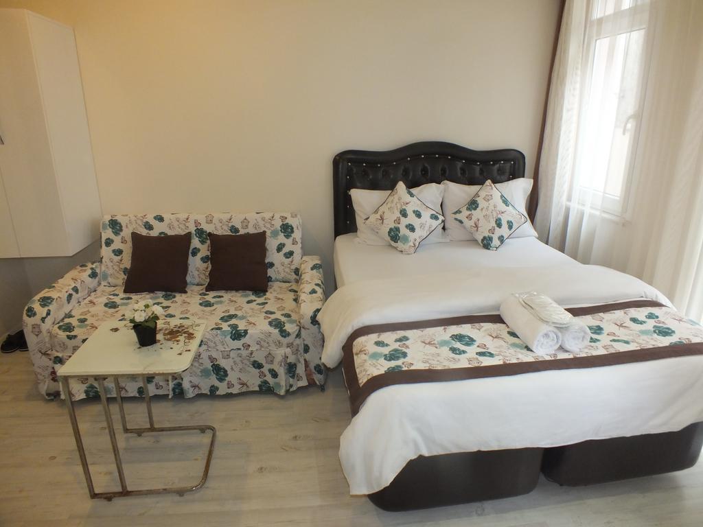 Taksim 9 Suites Apartments อิสตันบูล ภายนอก รูปภาพ