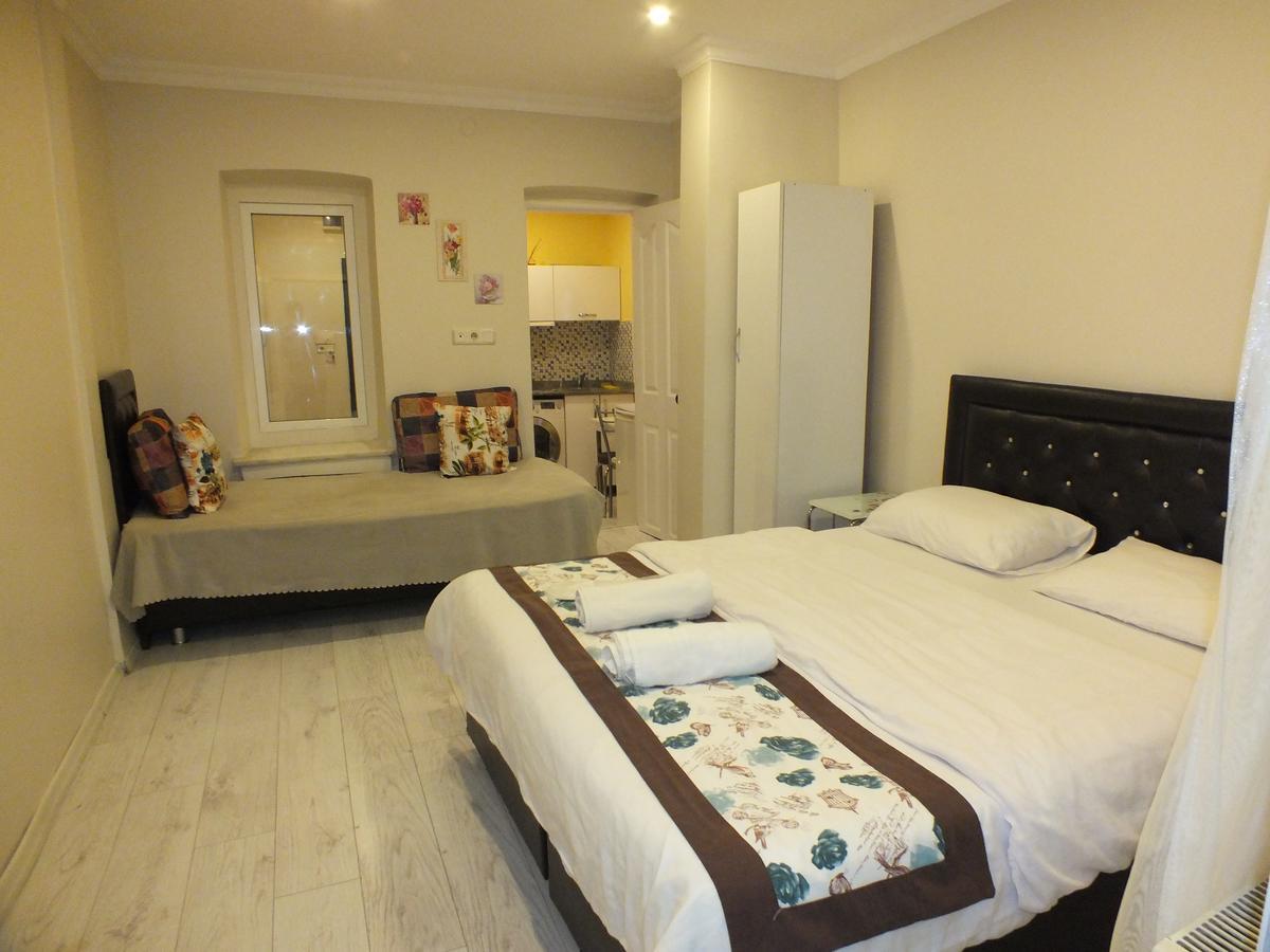 Taksim 9 Suites Apartments อิสตันบูล ภายนอก รูปภาพ
