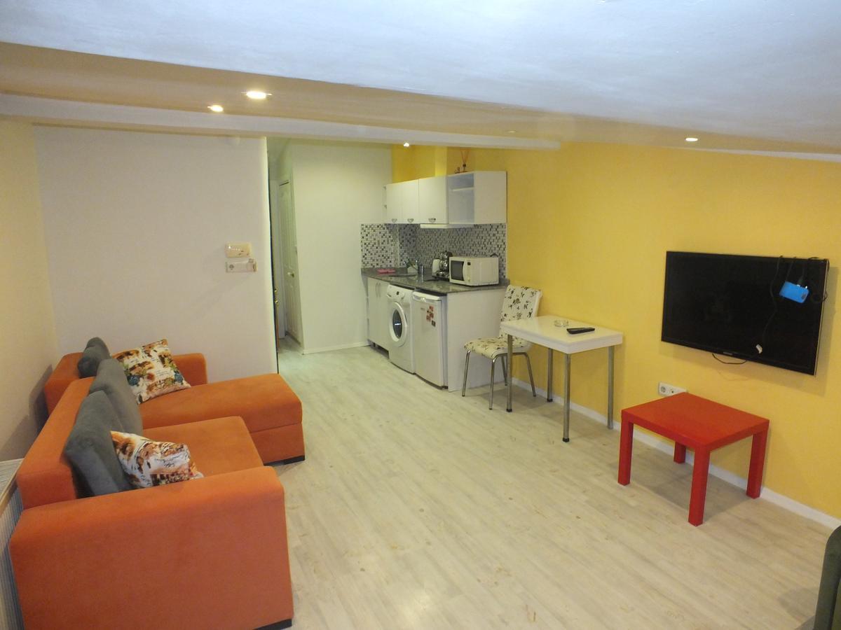 Taksim 9 Suites Apartments อิสตันบูล ภายนอก รูปภาพ