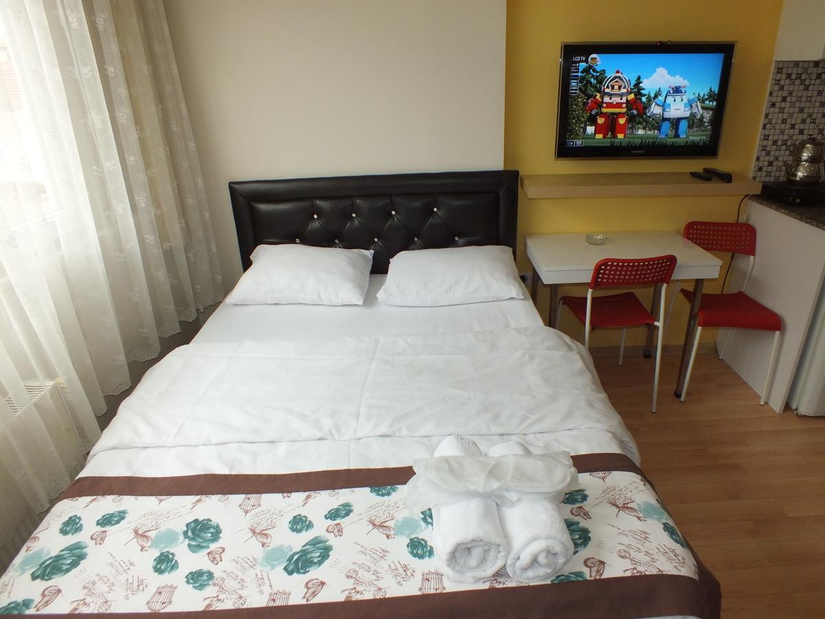 Taksim 9 Suites Apartments อิสตันบูล ภายนอก รูปภาพ